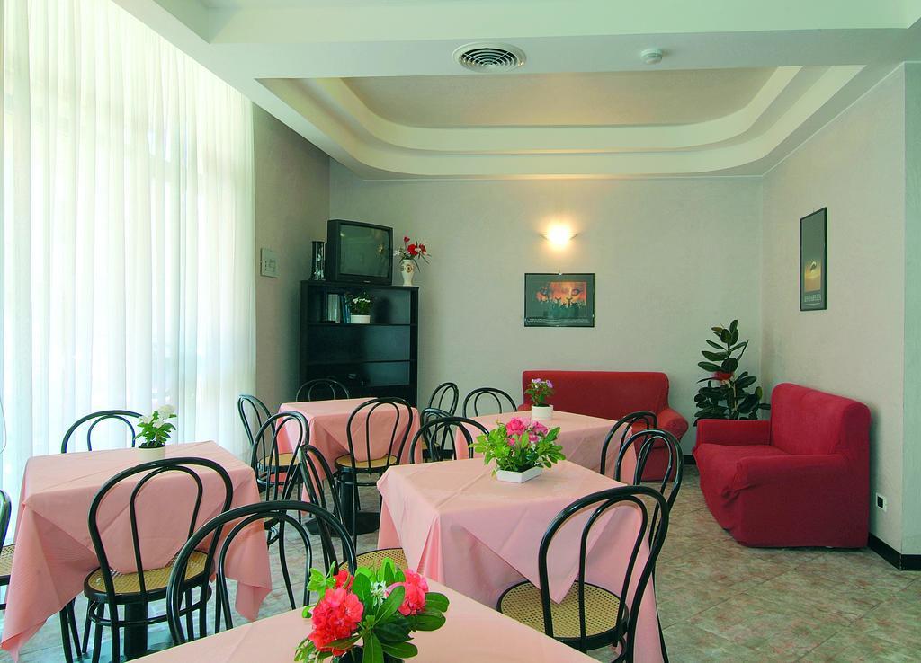 Hotel Residence Margherita 托尔托雷托 外观 照片