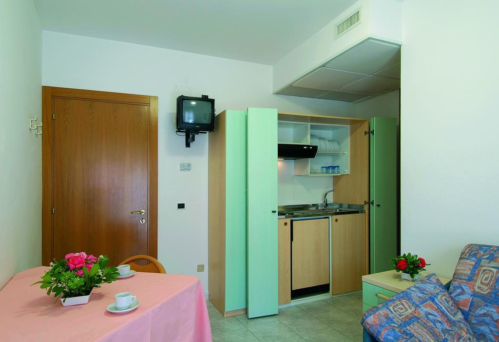Hotel Residence Margherita 托尔托雷托 外观 照片