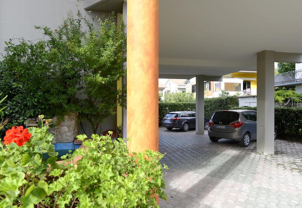 Hotel Residence Margherita 托尔托雷托 外观 照片